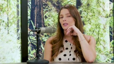Ashley-Greene-dot-nl_TheTwilightEffect-BreakingDawnPart2-RewatchPart2of3-2340.jpg