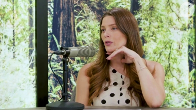 Ashley-Greene-dot-nl_TheTwilightEffect-BreakingDawnPart2-RewatchPart2of3-2342.jpg