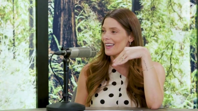 Ashley-Greene-dot-nl_TheTwilightEffect-BreakingDawnPart2-RewatchPart2of3-2442.jpg