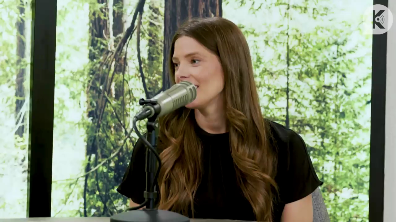 Ashley-Greene-dot-nl_TheTwilightEffect-BreakingDawnPart2-RewatchPart3of3-0099.jpg