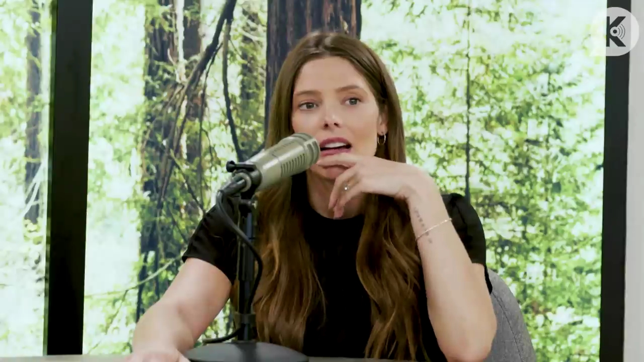 Ashley-Greene-dot-nl_TheTwilightEffect-BreakingDawnPart2-RewatchPart3of3-0255.jpg