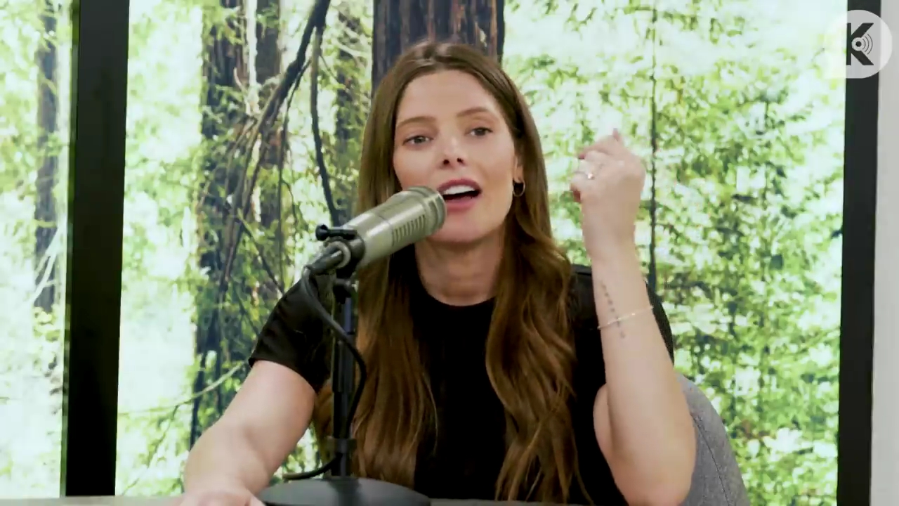 Ashley-Greene-dot-nl_TheTwilightEffect-BreakingDawnPart2-RewatchPart3of3-0265.jpg