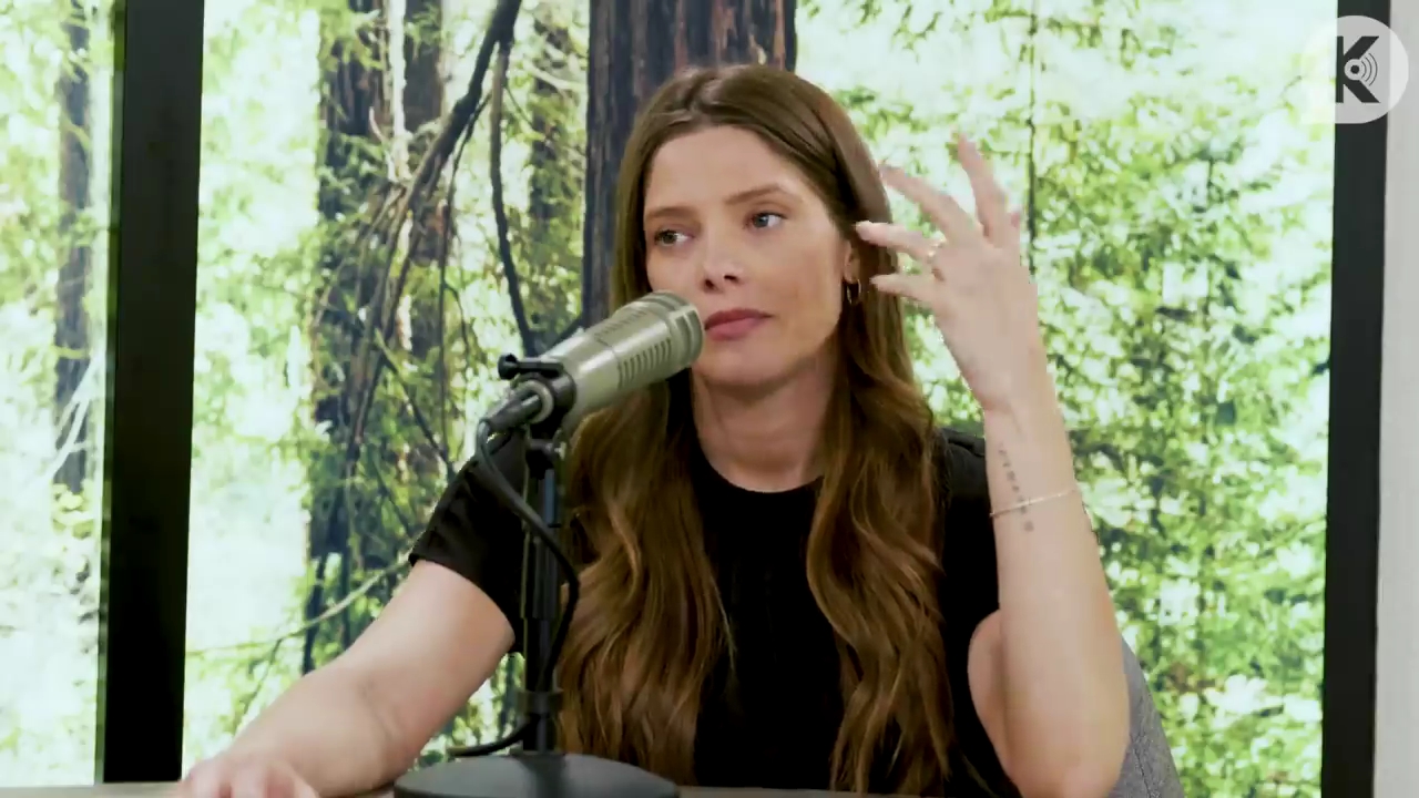 Ashley-Greene-dot-nl_TheTwilightEffect-BreakingDawnPart2-RewatchPart3of3-0321.jpg Ashley-Greene-dot-nl_TheTwilightEffect-BreakingDawnPart2-RewatchPart3of3-0321.jpg