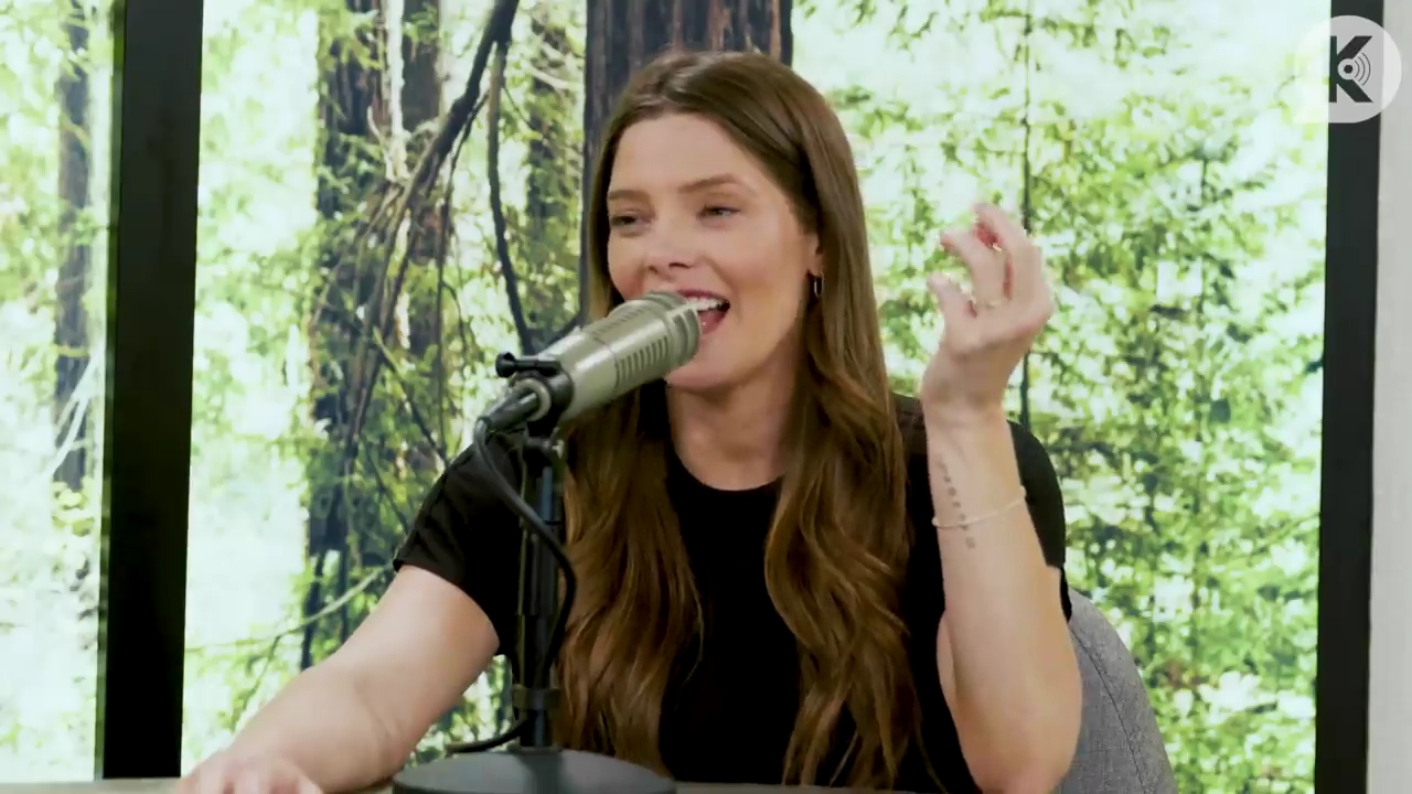 Ashley-Greene-dot-nl_TheTwilightEffect-BreakingDawnPart2-RewatchPart3of3-0353.jpg Ashley-Greene-dot-nl_TheTwilightEffect-BreakingDawnPart2-RewatchPart3of3-0353.jpg