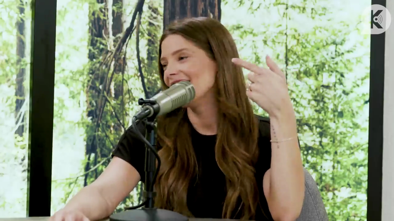 Ashley-Greene-dot-nl_TheTwilightEffect-BreakingDawnPart2-RewatchPart3of3-0355.jpg Ashley-Greene-dot-nl_TheTwilightEffect-BreakingDawnPart2-RewatchPart3of3-0355.jpg