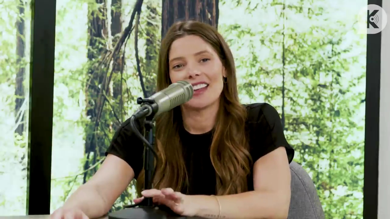 Ashley-Greene-dot-nl_TheTwilightEffect-BreakingDawnPart2-RewatchPart3of3-0360.jpg Ashley-Greene-dot-nl_TheTwilightEffect-BreakingDawnPart2-RewatchPart3of3-0360.jpg