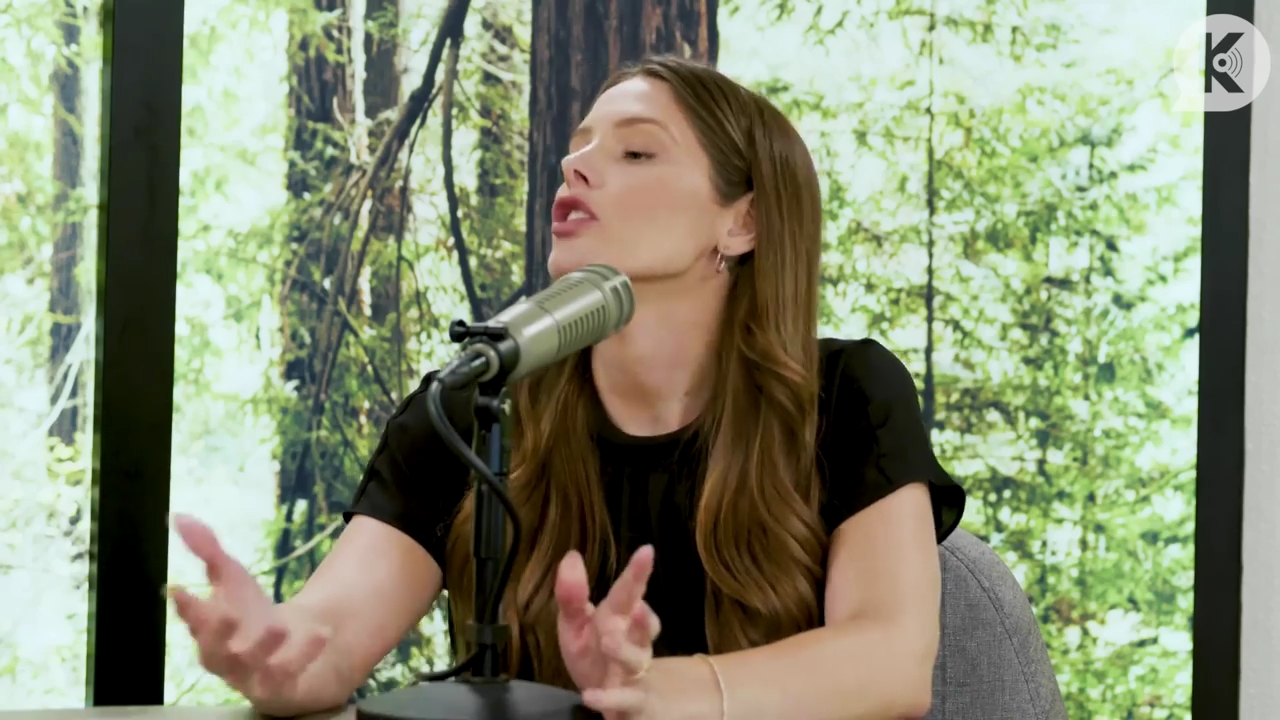 Ashley-Greene-dot-nl_TheTwilightEffect-BreakingDawnPart2-RewatchPart3of3-0417.jpg Ashley-Greene-dot-nl_TheTwilightEffect-BreakingDawnPart2-RewatchPart3of3-0417.jpg