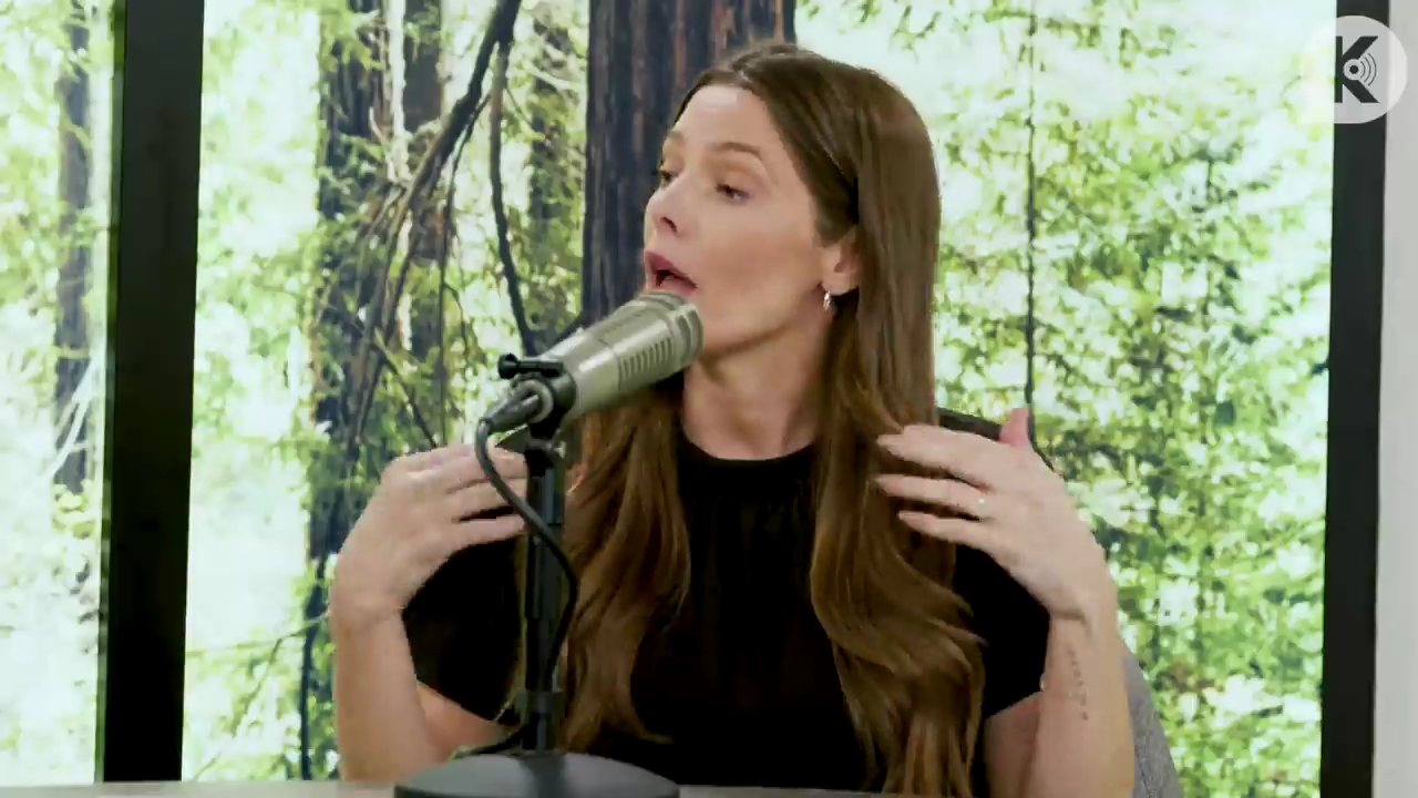 Ashley-Greene-dot-nl_TheTwilightEffect-BreakingDawnPart2-RewatchPart3of3-0428.jpg Ashley-Greene-dot-nl_TheTwilightEffect-BreakingDawnPart2-RewatchPart3of3-0428.jpg