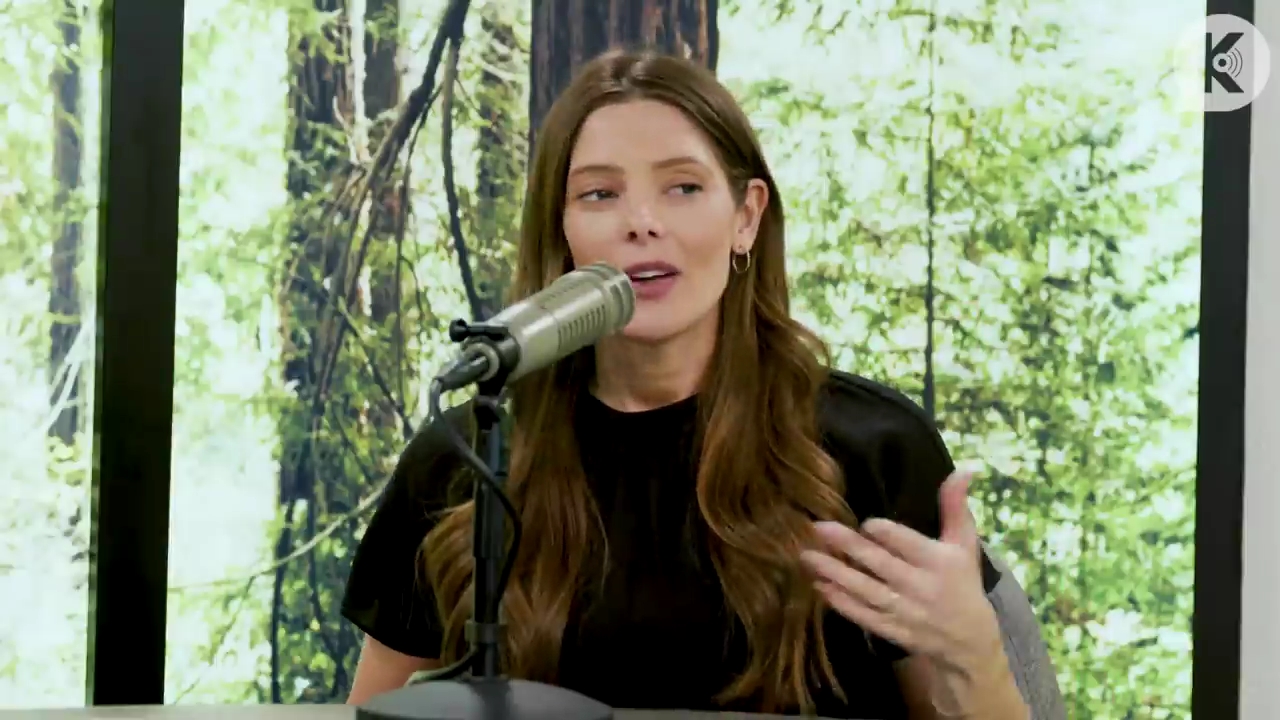 Ashley-Greene-dot-nl_TheTwilightEffect-BreakingDawnPart2-RewatchPart3of3-0524.jpg Ashley-Greene-dot-nl_TheTwilightEffect-BreakingDawnPart2-RewatchPart3of3-0524.jpg