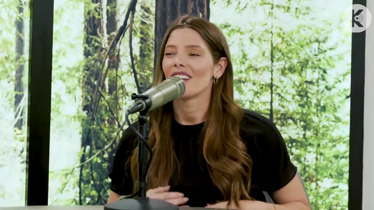 Ashley-Greene-dot-nl_TheTwilightEffect-BreakingDawnPart2-RewatchPart3of3-0544.jpg Ashley-Greene-dot-nl_TheTwilightEffect-BreakingDawnPart2-RewatchPart3of3-0544.jpg