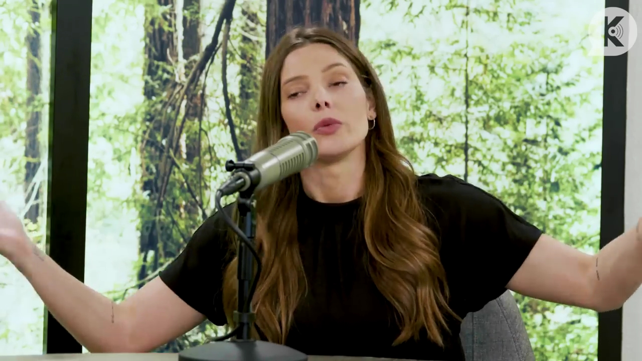 Ashley-Greene-dot-nl_TheTwilightEffect-BreakingDawnPart2-RewatchPart3of3-0590.jpg Ashley-Greene-dot-nl_TheTwilightEffect-BreakingDawnPart2-RewatchPart3of3-0590.jpg