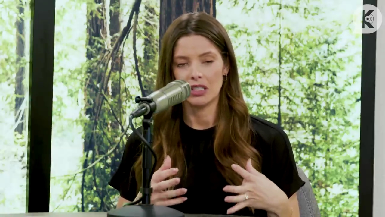 Ashley-Greene-dot-nl_TheTwilightEffect-BreakingDawnPart2-RewatchPart3of3-0595.jpg Ashley-Greene-dot-nl_TheTwilightEffect-BreakingDawnPart2-RewatchPart3of3-0595.jpg