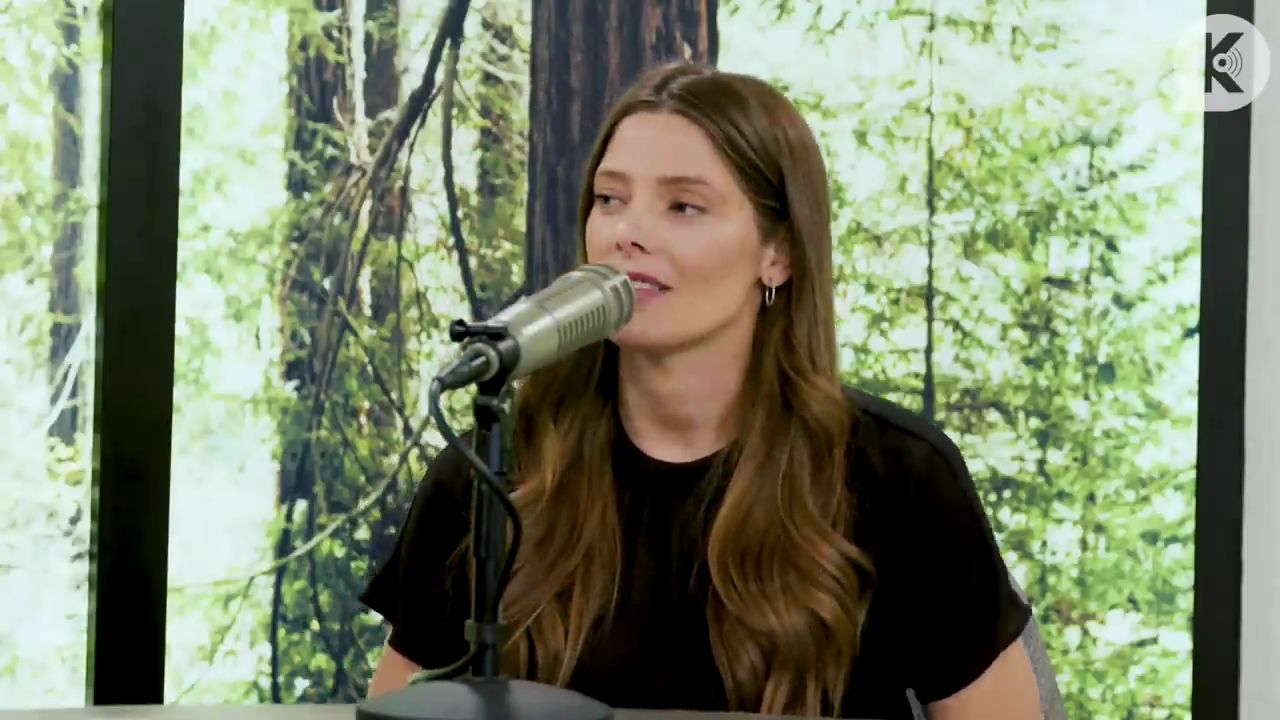 Ashley-Greene-dot-nl_TheTwilightEffect-BreakingDawnPart2-RewatchPart3of3-0631.jpg Ashley-Greene-dot-nl_TheTwilightEffect-BreakingDawnPart2-RewatchPart3of3-0631.jpg