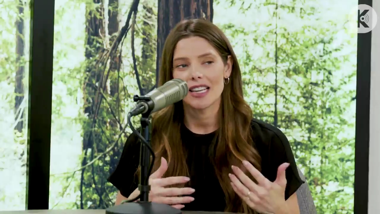 Ashley-Greene-dot-nl_TheTwilightEffect-BreakingDawnPart2-RewatchPart3of3-0684.jpg Ashley-Greene-dot-nl_TheTwilightEffect-BreakingDawnPart2-RewatchPart3of3-0684.jpg