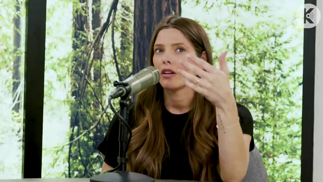 Ashley-Greene-dot-nl_TheTwilightEffect-BreakingDawnPart2-RewatchPart3of3-0739.jpg