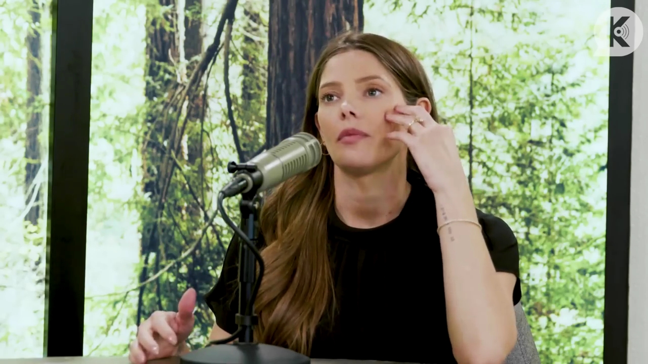 Ashley-Greene-dot-nl_TheTwilightEffect-BreakingDawnPart2-RewatchPart3of3-0782.jpg
