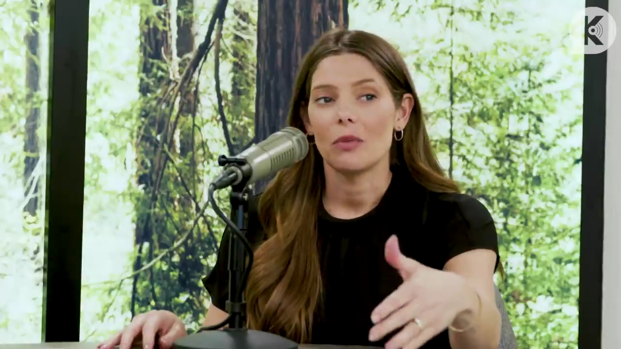 Ashley-Greene-dot-nl_TheTwilightEffect-BreakingDawnPart2-RewatchPart3of3-0795.jpg