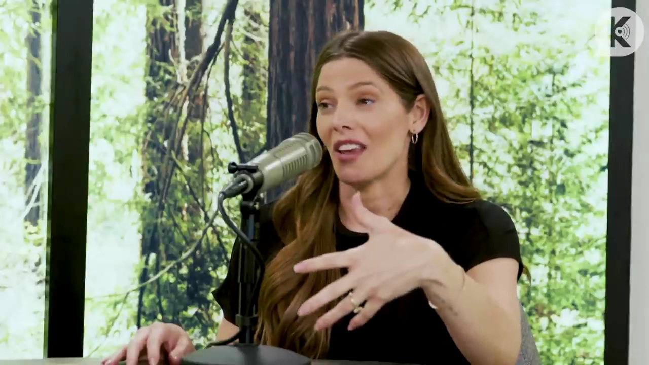 Ashley-Greene-dot-nl_TheTwilightEffect-BreakingDawnPart2-RewatchPart3of3-0808.jpg Ashley-Greene-dot-nl_TheTwilightEffect-BreakingDawnPart2-RewatchPart3of3-0808.jpg