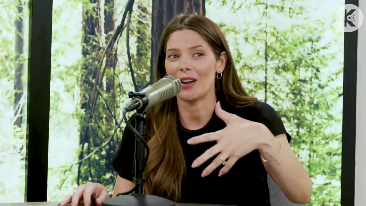 Ashley-Greene-dot-nl_TheTwilightEffect-BreakingDawnPart2-RewatchPart3of3-0810.jpg Ashley-Greene-dot-nl_TheTwilightEffect-BreakingDawnPart2-RewatchPart3of3-0810.jpg