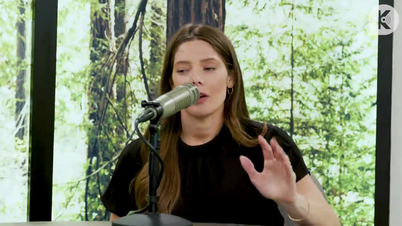 Ashley-Greene-dot-nl_TheTwilightEffect-BreakingDawnPart2-RewatchPart3of3-0858.jpg Ashley-Greene-dot-nl_TheTwilightEffect-BreakingDawnPart2-RewatchPart3of3-0858.jpg