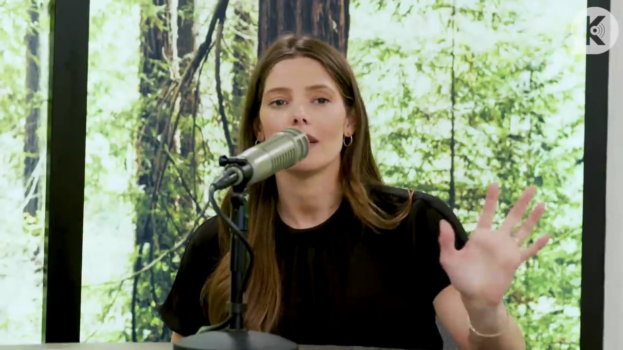 Ashley-Greene-dot-nl_TheTwilightEffect-BreakingDawnPart2-RewatchPart3of3-0862.jpg Ashley-Greene-dot-nl_TheTwilightEffect-BreakingDawnPart2-RewatchPart3of3-0862.jpg