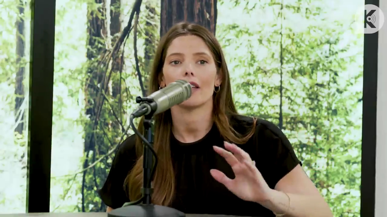 Ashley-Greene-dot-nl_TheTwilightEffect-BreakingDawnPart2-RewatchPart3of3-0863.jpg Ashley-Greene-dot-nl_TheTwilightEffect-BreakingDawnPart2-RewatchPart3of3-0863.jpg