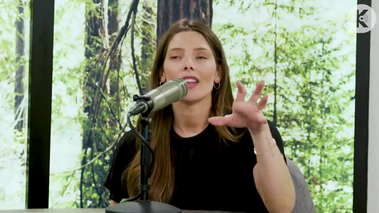 Ashley-Greene-dot-nl_TheTwilightEffect-BreakingDawnPart2-RewatchPart3of3-0895.jpg Ashley-Greene-dot-nl_TheTwilightEffect-BreakingDawnPart2-RewatchPart3of3-0895.jpg