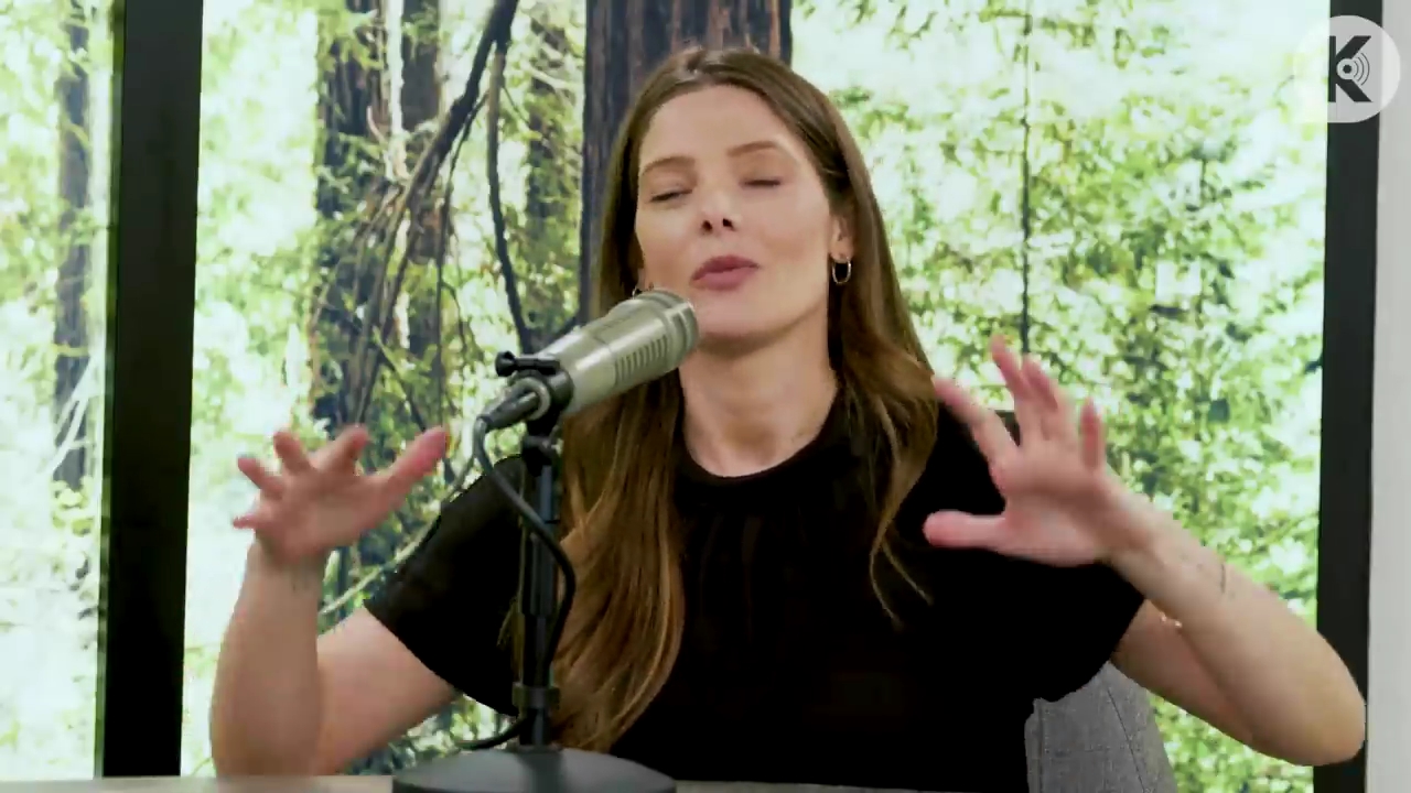 Ashley-Greene-dot-nl_TheTwilightEffect-BreakingDawnPart2-RewatchPart3of3-0927.jpg Ashley-Greene-dot-nl_TheTwilightEffect-BreakingDawnPart2-RewatchPart3of3-0927.jpg