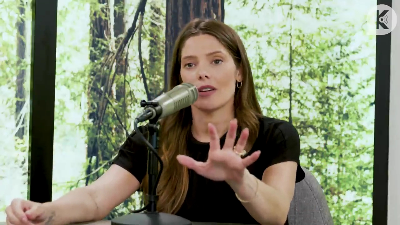 Ashley-Greene-dot-nl_TheTwilightEffect-BreakingDawnPart2-RewatchPart3of3-0932.jpg Ashley-Greene-dot-nl_TheTwilightEffect-BreakingDawnPart2-RewatchPart3of3-0932.jpg