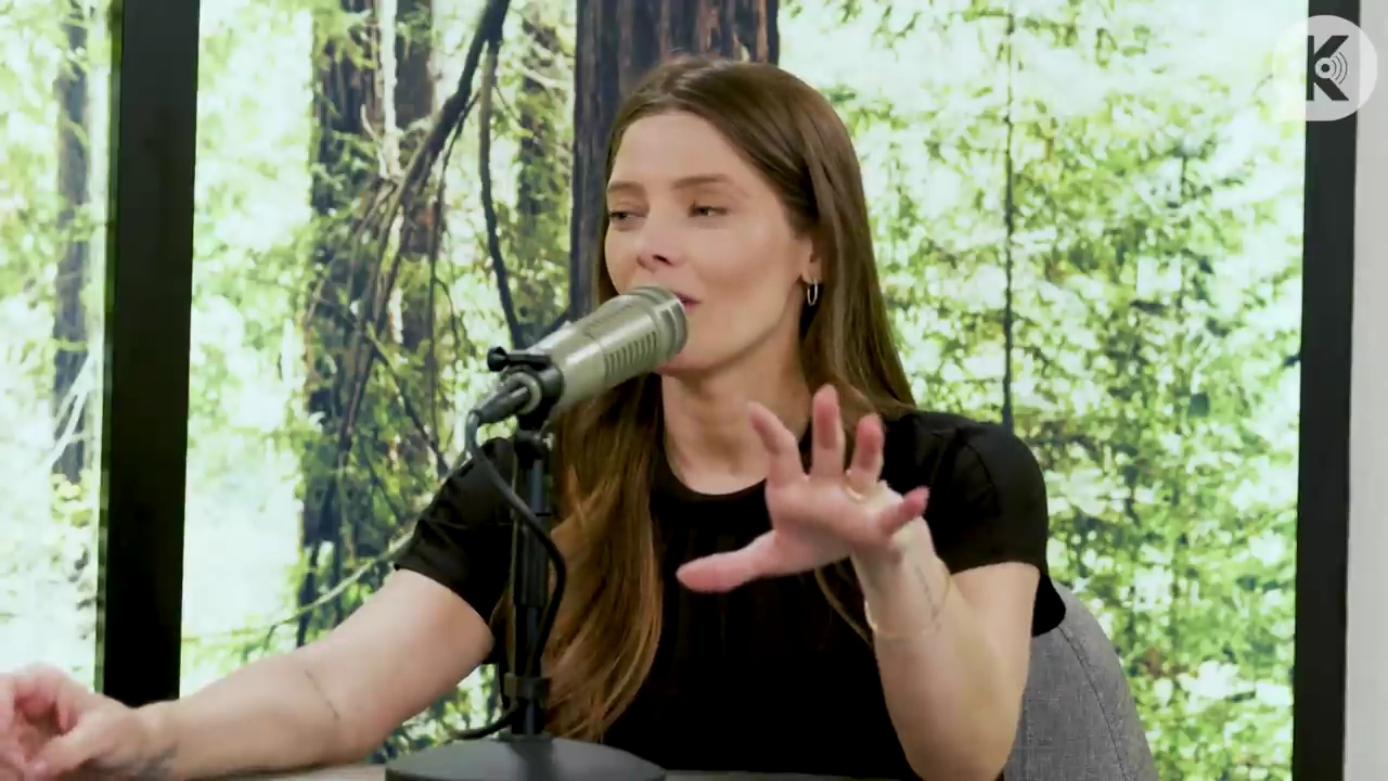 Ashley-Greene-dot-nl_TheTwilightEffect-BreakingDawnPart2-RewatchPart3of3-0939.jpg Ashley-Greene-dot-nl_TheTwilightEffect-BreakingDawnPart2-RewatchPart3of3-0939.jpg