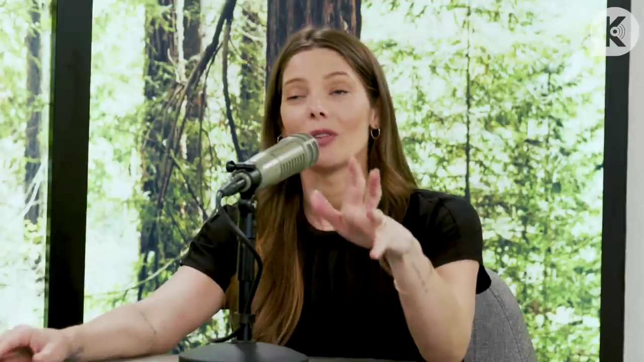 Ashley-Greene-dot-nl_TheTwilightEffect-BreakingDawnPart2-RewatchPart3of3-0941.jpg Ashley-Greene-dot-nl_TheTwilightEffect-BreakingDawnPart2-RewatchPart3of3-0941.jpg