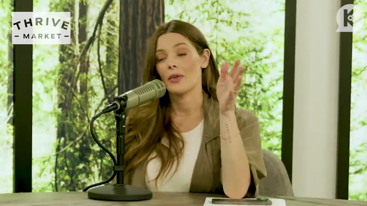 Ashley-Greene-dot-nl_TheTwilightEffect-BreakingDawnPart2-RewatchPart3of3-0990.jpg