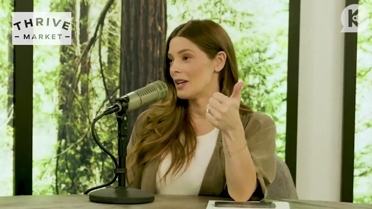 Ashley-Greene-dot-nl_TheTwilightEffect-BreakingDawnPart2-RewatchPart3of3-0992.jpg