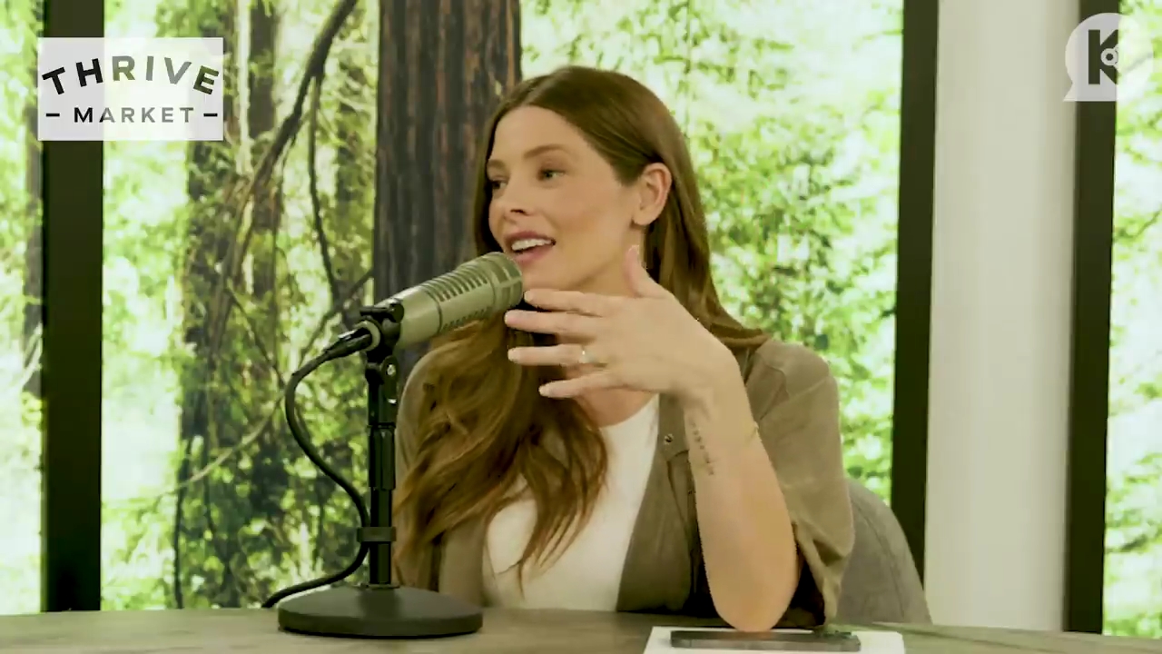 Ashley-Greene-dot-nl_TheTwilightEffect-BreakingDawnPart2-RewatchPart3of3-0998.jpg Ashley-Greene-dot-nl_TheTwilightEffect-BreakingDawnPart2-RewatchPart3of3-0998.jpg