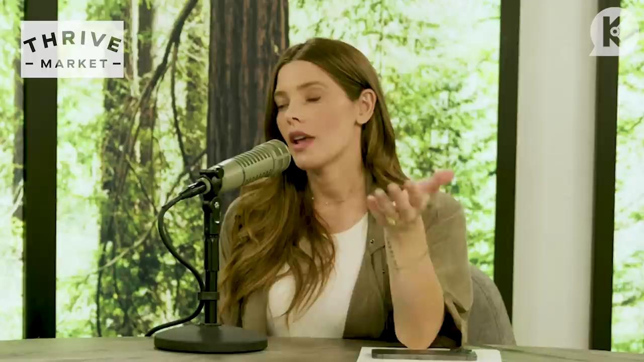 Ashley-Greene-dot-nl_TheTwilightEffect-BreakingDawnPart2-RewatchPart3of3-1001.jpg Ashley-Greene-dot-nl_TheTwilightEffect-BreakingDawnPart2-RewatchPart3of3-1001.jpg