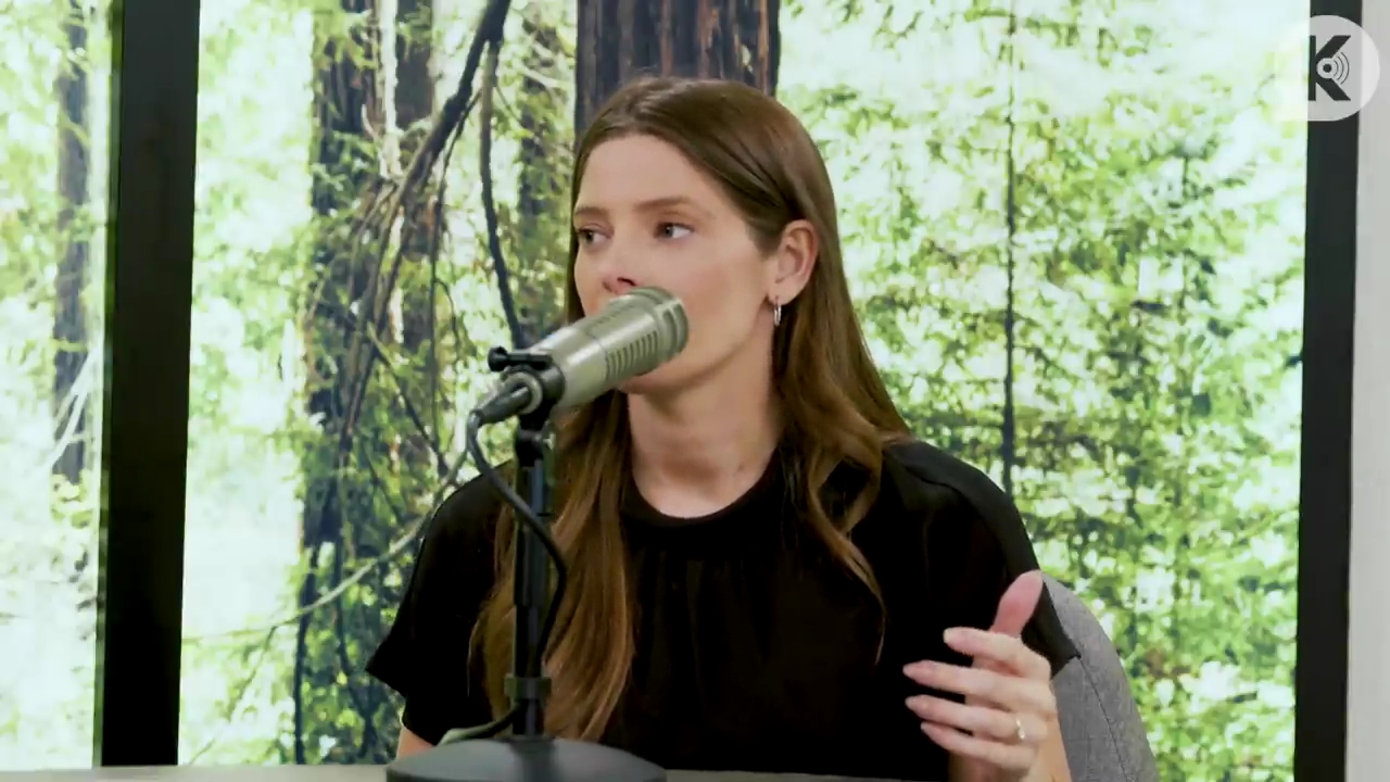 Ashley-Greene-dot-nl_TheTwilightEffect-BreakingDawnPart2-RewatchPart3of3-1127.jpg