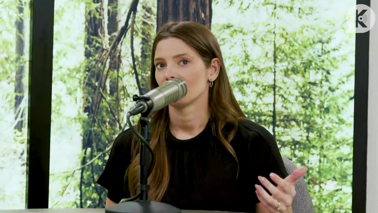 Ashley-Greene-dot-nl_TheTwilightEffect-BreakingDawnPart2-RewatchPart3of3-1134.jpg