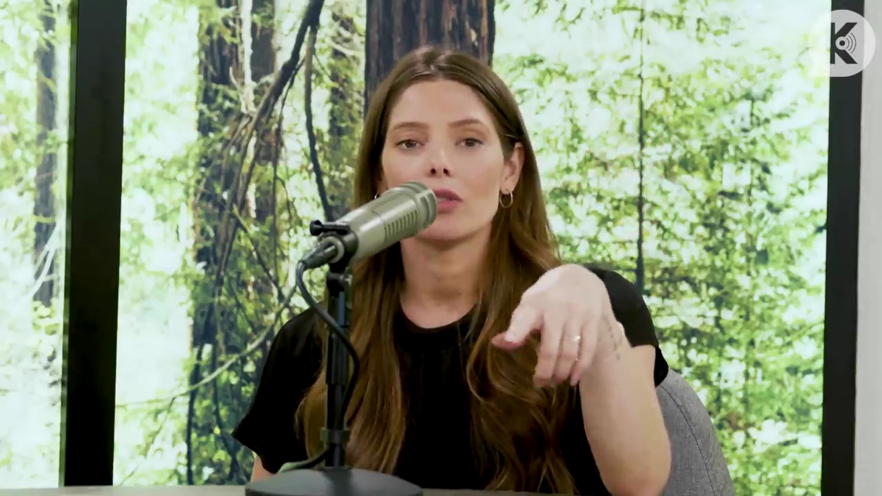 Ashley-Greene-dot-nl_TheTwilightEffect-BreakingDawnPart2-RewatchPart3of3-1176.jpg