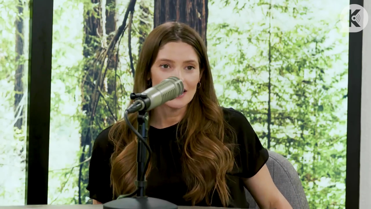 Ashley-Greene-dot-nl_TheTwilightEffect-BreakingDawnPart2-RewatchPart3of3-1193.jpg