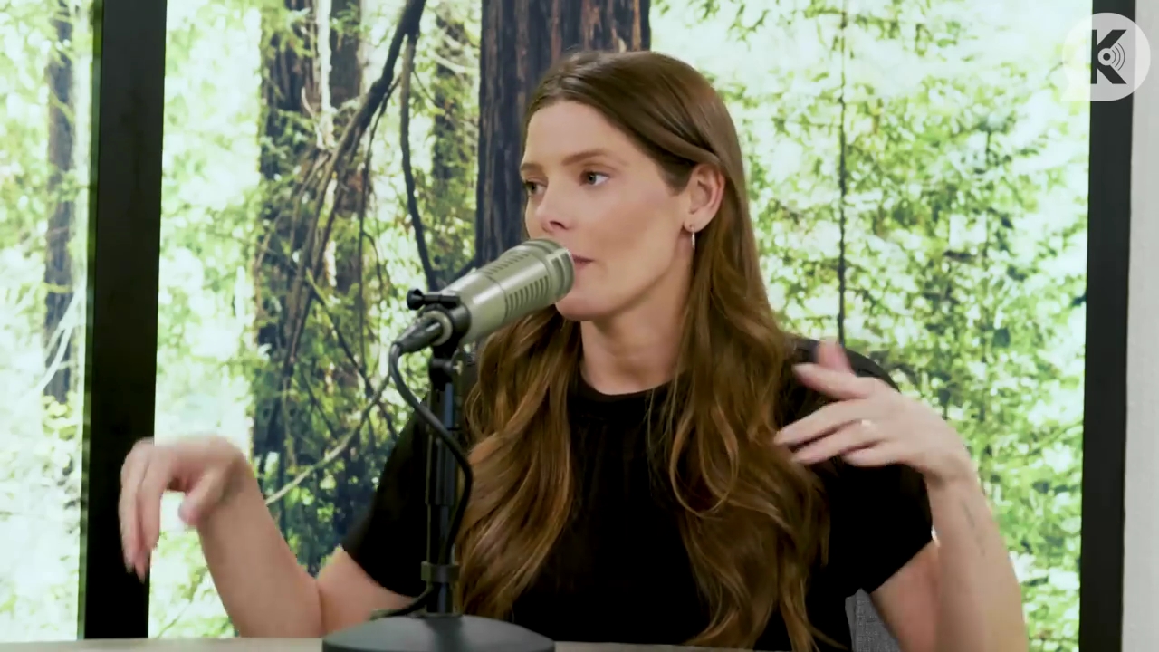 Ashley-Greene-dot-nl_TheTwilightEffect-BreakingDawnPart2-RewatchPart3of3-1236.jpg