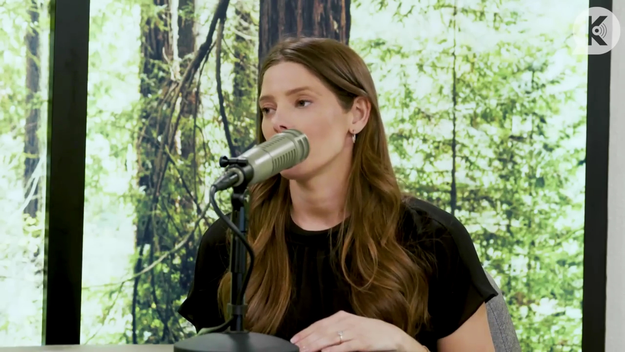 Ashley-Greene-dot-nl_TheTwilightEffect-BreakingDawnPart2-RewatchPart3of3-1238.jpg