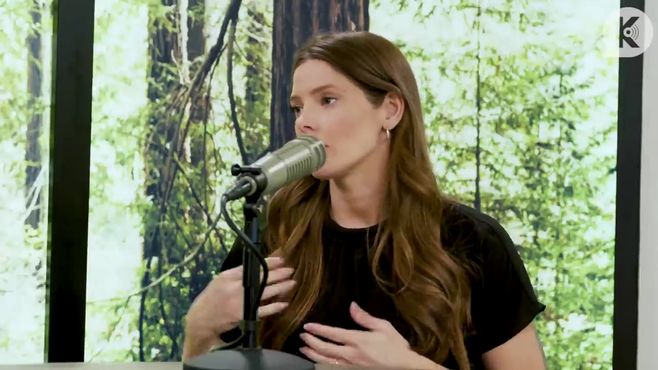 Ashley-Greene-dot-nl_TheTwilightEffect-BreakingDawnPart2-RewatchPart3of3-1250.jpg Ashley-Greene-dot-nl_TheTwilightEffect-BreakingDawnPart2-RewatchPart3of3-1250.jpg