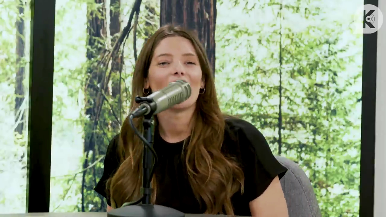 Ashley-Greene-dot-nl_TheTwilightEffect-BreakingDawnPart2-RewatchPart3of3-1282.jpg
