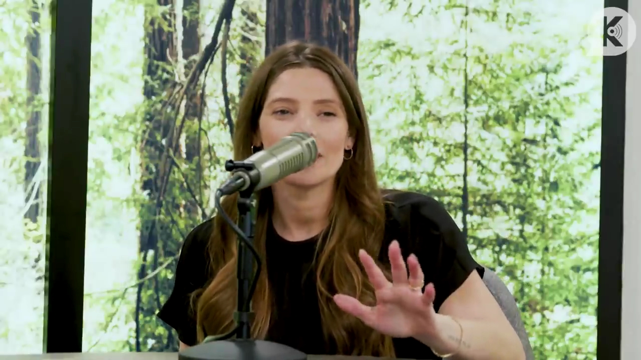 Ashley-Greene-dot-nl_TheTwilightEffect-BreakingDawnPart2-RewatchPart3of3-1285.jpg