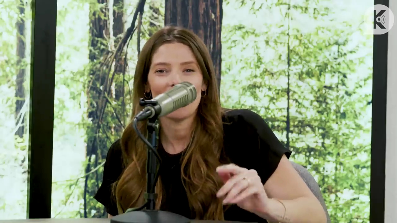 Ashley-Greene-dot-nl_TheTwilightEffect-BreakingDawnPart2-RewatchPart3of3-1289.jpg