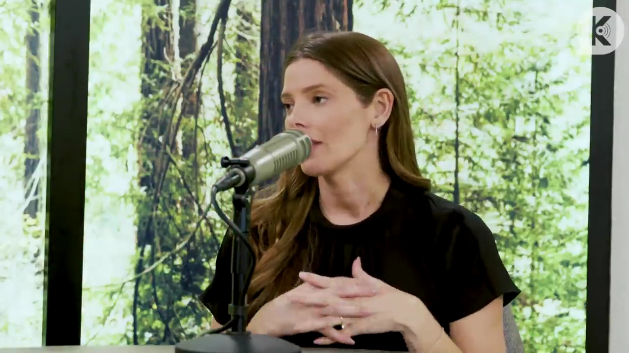 Ashley-Greene-dot-nl_TheTwilightEffect-BreakingDawnPart2-RewatchPart3of3-1306.jpg
