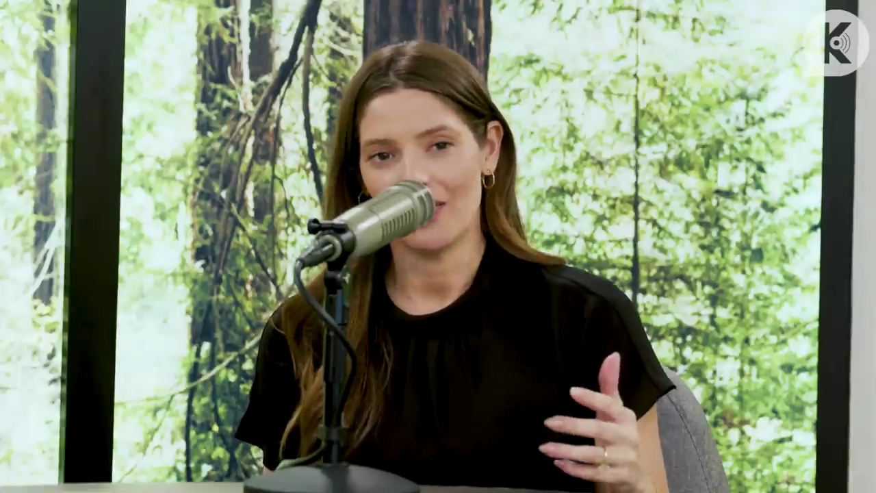 Ashley-Greene-dot-nl_TheTwilightEffect-BreakingDawnPart2-RewatchPart3of3-1330.jpg
