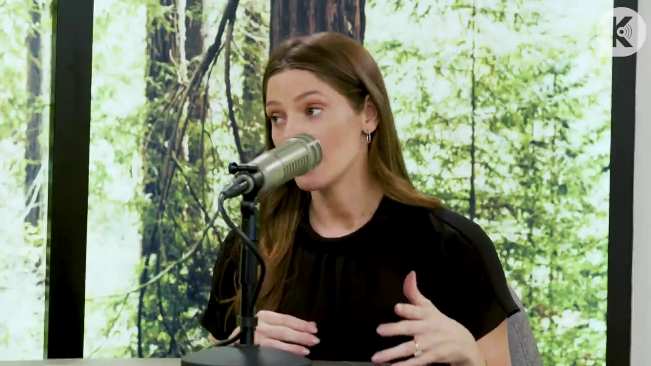 Ashley-Greene-dot-nl_TheTwilightEffect-BreakingDawnPart2-RewatchPart3of3-1365.jpg