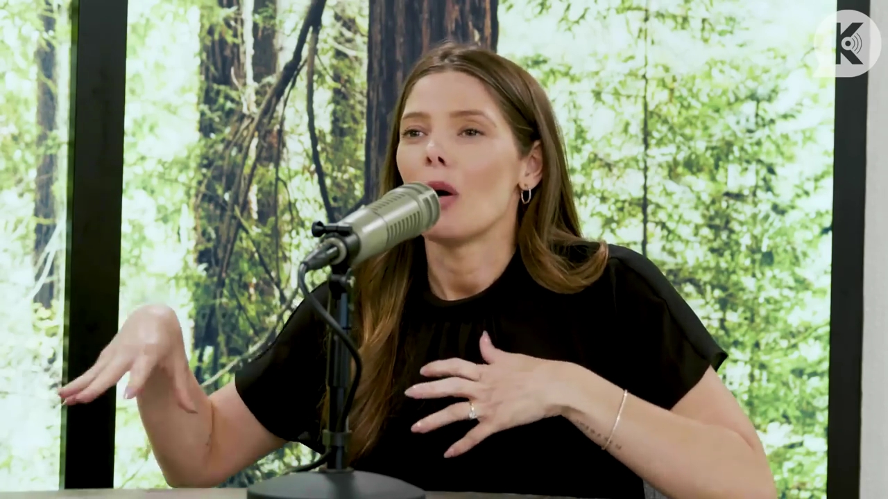 Ashley-Greene-dot-nl_TheTwilightEffect-BreakingDawnPart2-RewatchPart3of3-1371.jpg Ashley-Greene-dot-nl_TheTwilightEffect-BreakingDawnPart2-RewatchPart3of3-1371.jpg