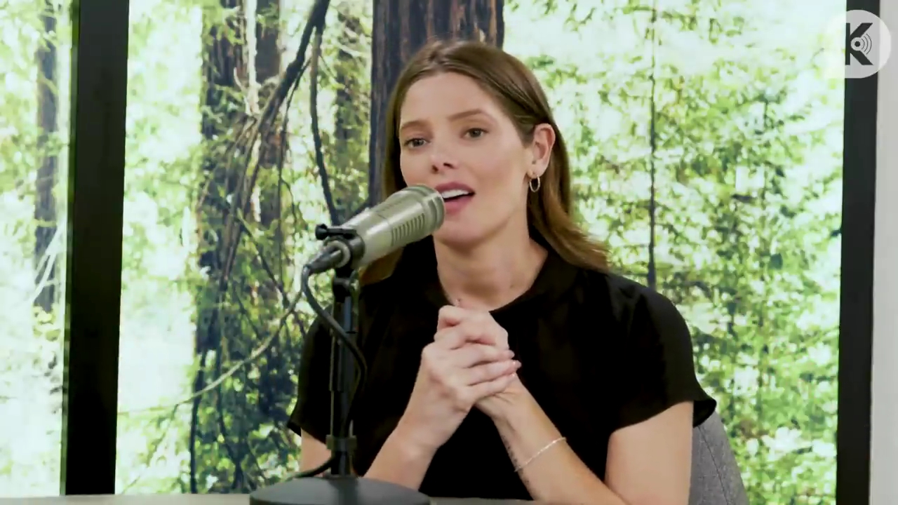Ashley-Greene-dot-nl_TheTwilightEffect-BreakingDawnPart2-RewatchPart3of3-1385.jpg